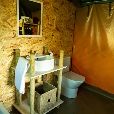 Safari Glamping Portugal Eagle Luxury tent Ventosa (Braga)